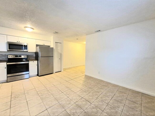 Building Photo - 2408 W Cypress St