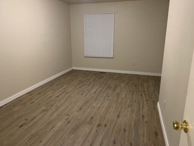 Building Photo - 3567 Baltimore Ave