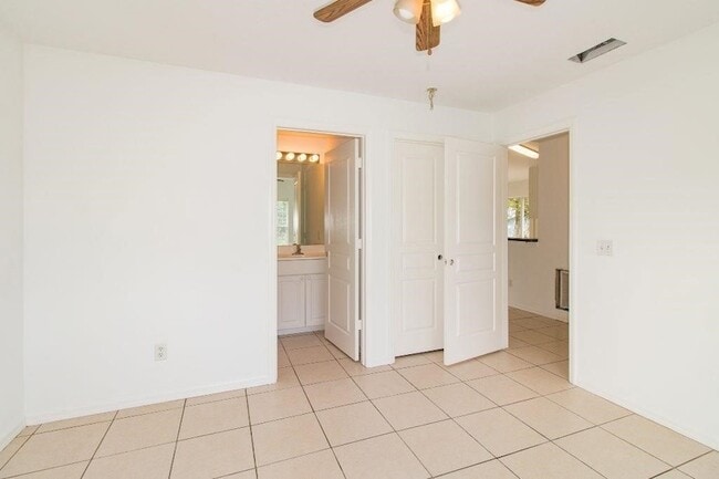 Foto del edificio - 2345 89th Ct