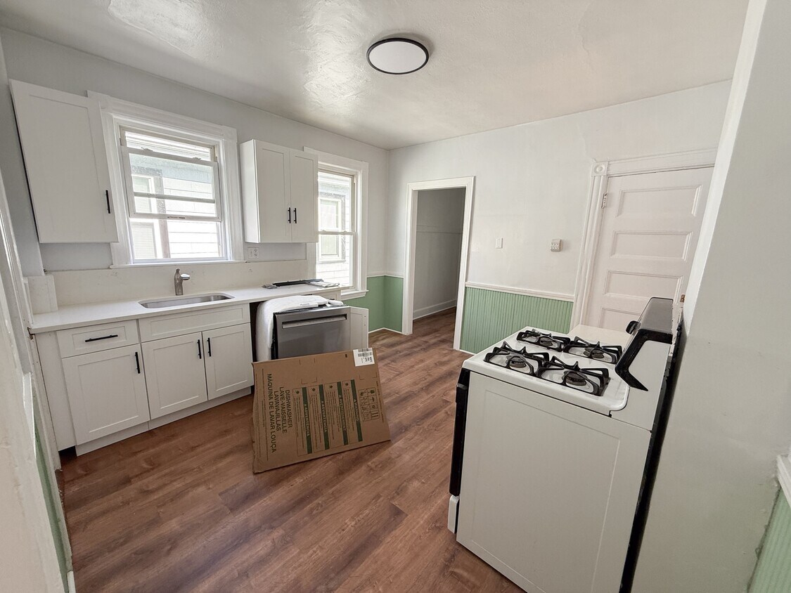 Photo - 11 Spalding St (Boston, MA)