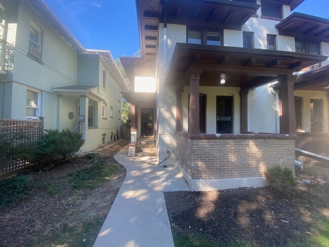 Building Photo - 1649 Vine St
