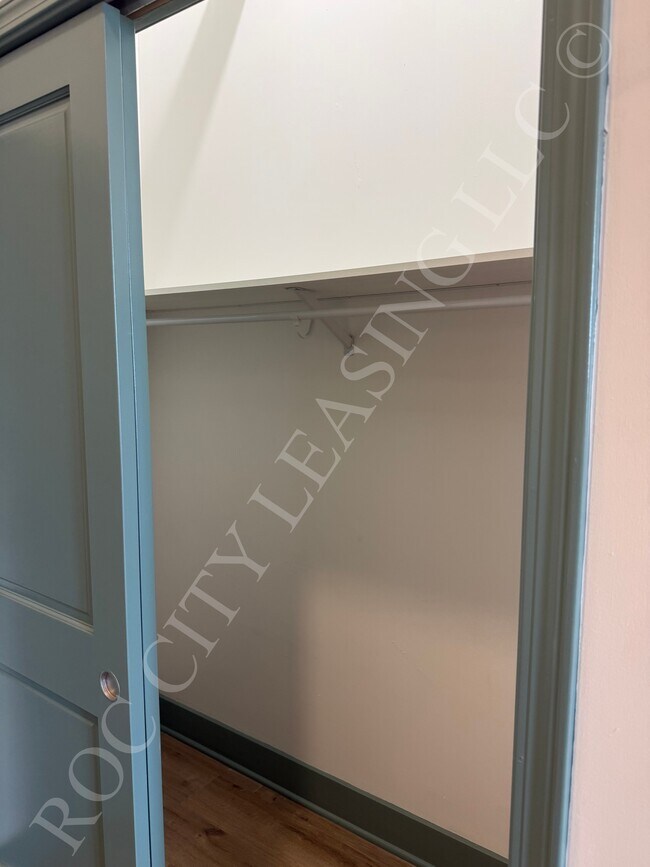 Building Photo - 151 St Paul St