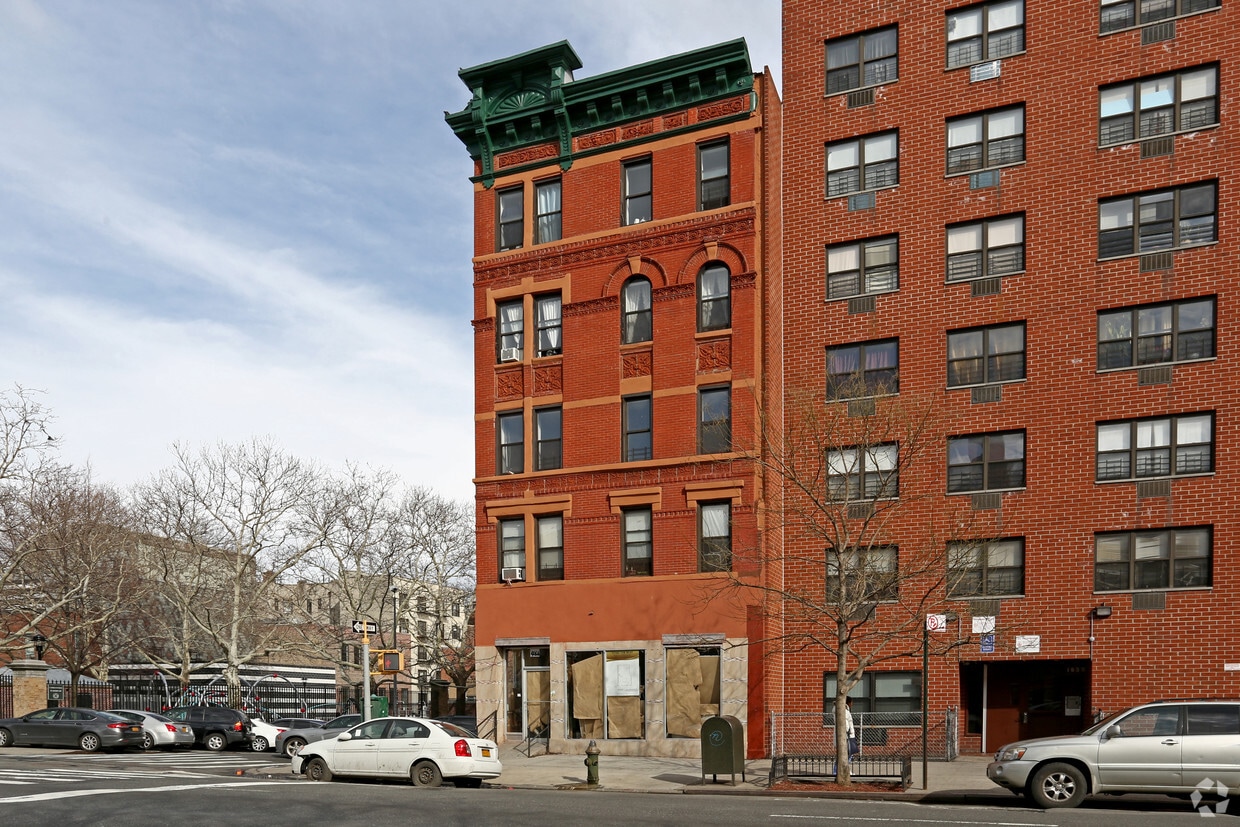 Building Photo - 1835 Amsterdam Ave