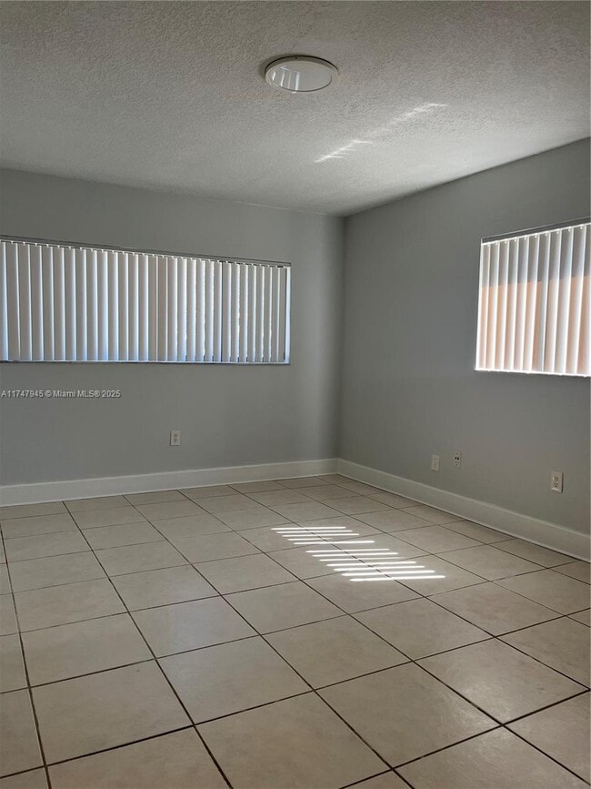Building Photo - 8650 SW 133rd Avenue Rd