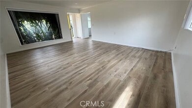 Building Photo - 5613 Encinita Ave
