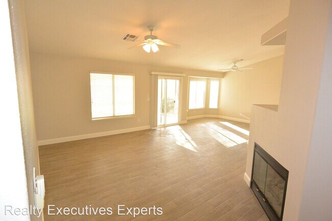 Foto del edificio - 3 br, 2 bath House - 8313 Divernon Ave