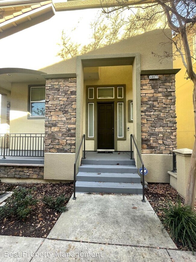 Foto del edificio - 4 br, 3 bath House - 48977 Manna Grass Ter...