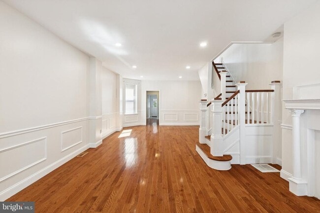 Building Photo - 2348 E Allegheny Ave
