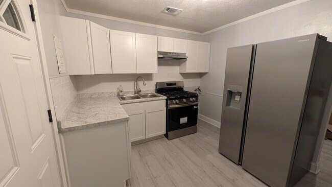 Foto del edificio - 208 Spencer Pl