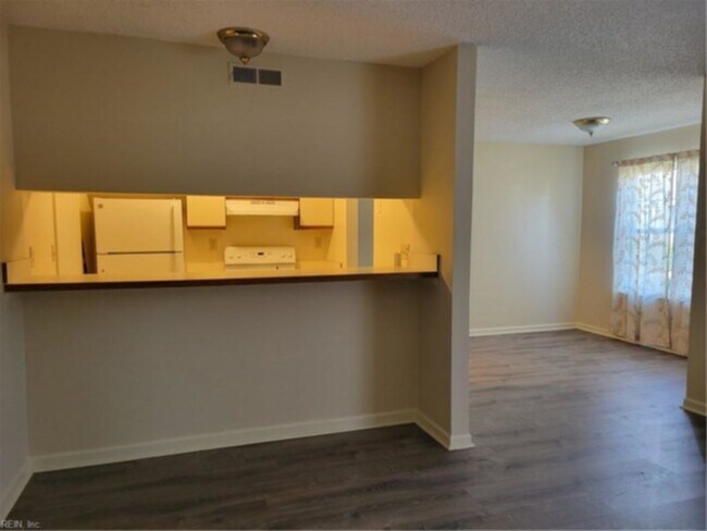 Building Photo - 3545 Brigita Ct