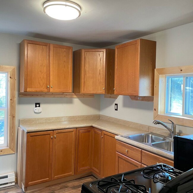 22 Gardner Rd, Orono, ME 04473 House Rental in Orono, ME