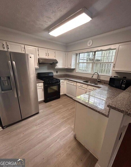 Foto del edificio - 1089 Ashbury Dr