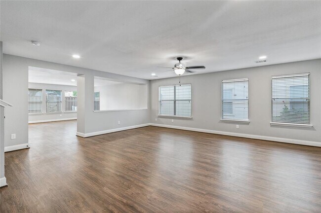 Foto del edificio - 419 Remington Park Ct