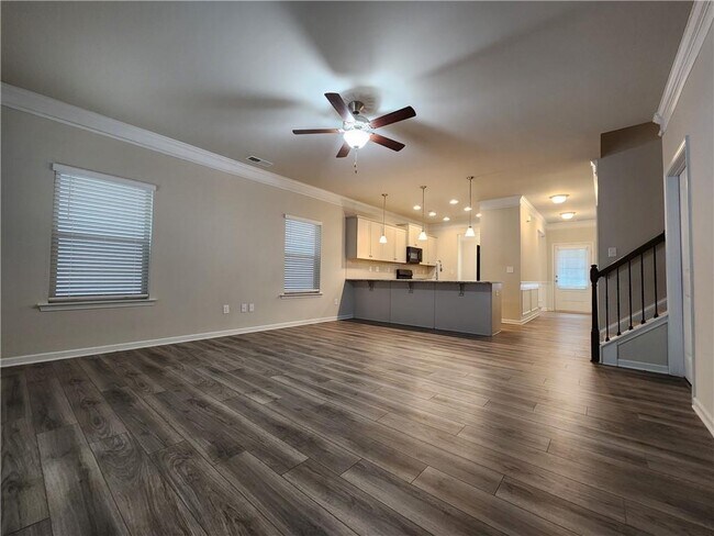 Building Photo - 124 Hickory Village Cir