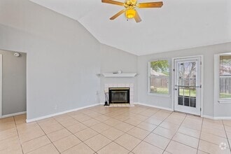Building Photo - 604 Maplecreek Dr
