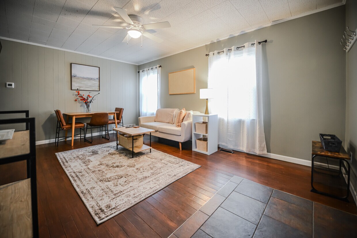 Foto principal - 1825 Huffman Blvd