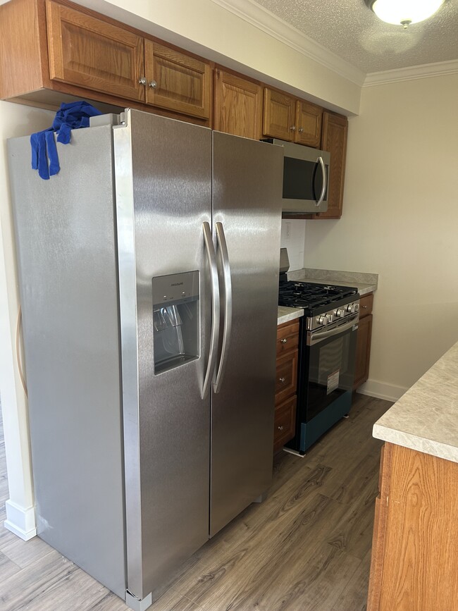 Building Photo - 820 Jane Dr