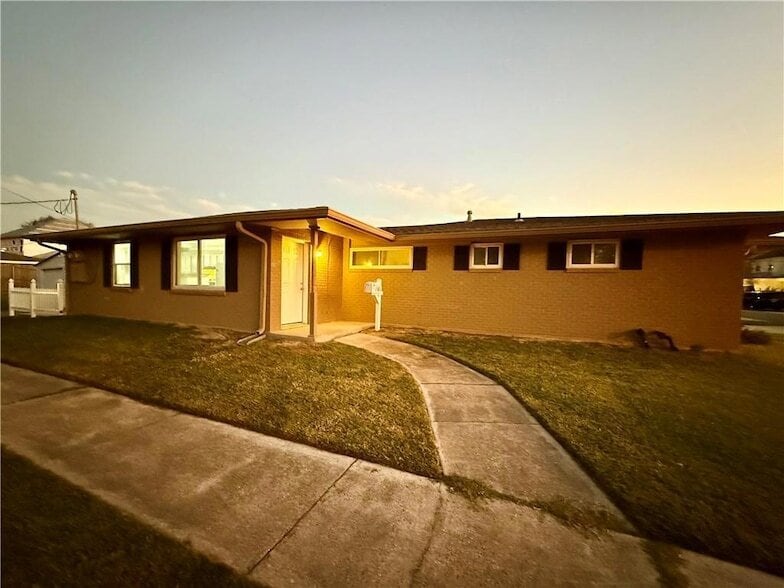 Foto principal - 1385 Cherokee Ave