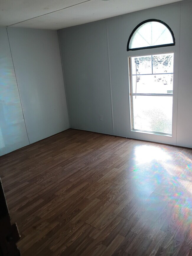 Foto del edificio - 234 Pamela's Pl