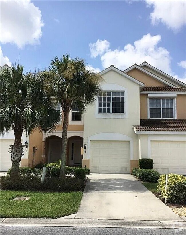 Lakewood Village Apartments for Rent with Parking Fort Myers, FL 4