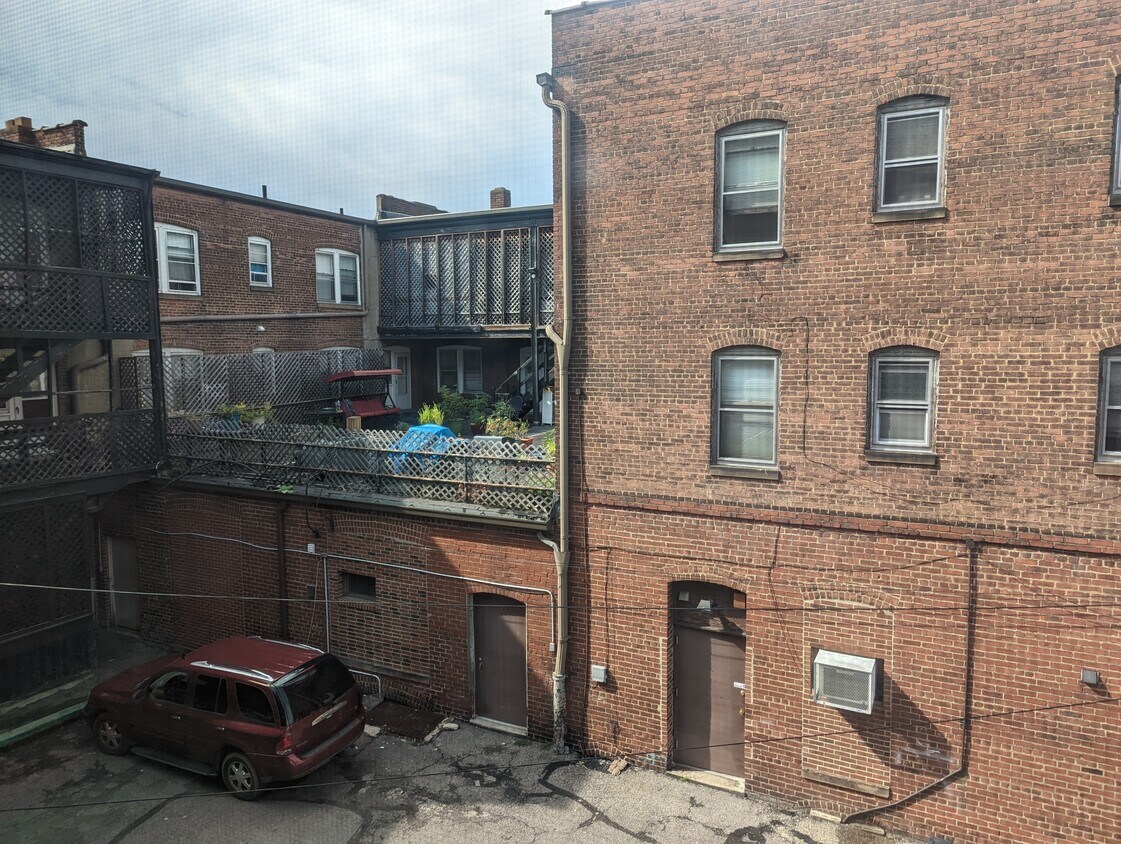 Primary Photo - 1633 Lee Rd