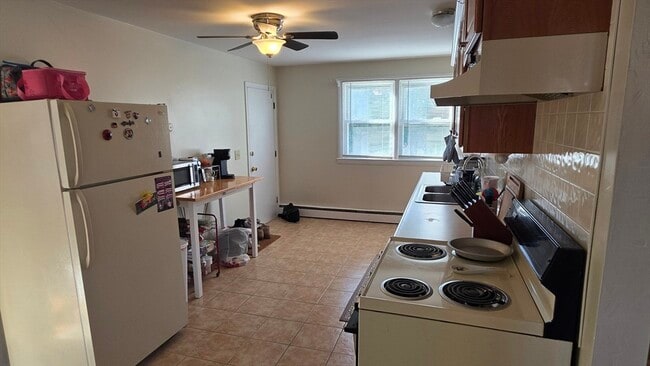 Foto del edificio - 55 Wedgewood Rd