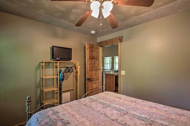 Foto del edificio - 2507 Gordon Land Rd