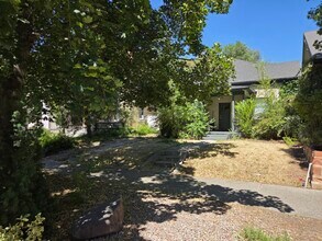 Building Photo - 643 E 300 S