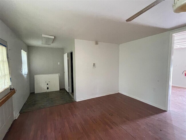 Foto del edificio - 10685 FM 1484 Rd