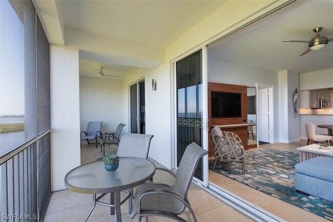 Foto del edificio - 5951 Silver King Blvd