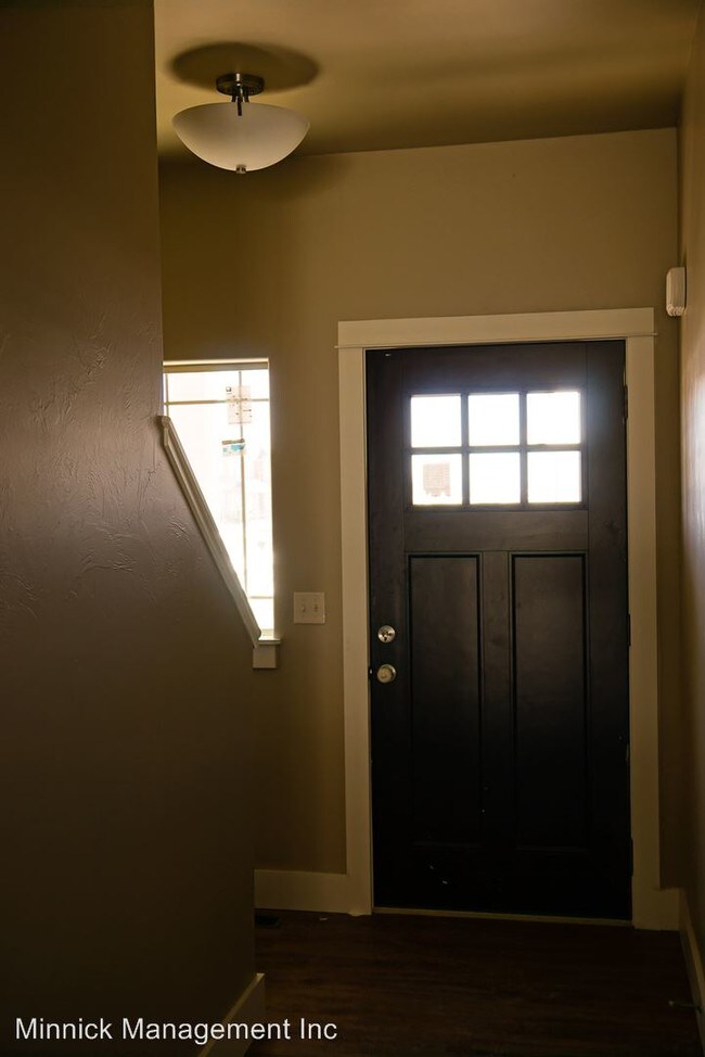 Building Photo - 3 br, 2.5 bath Apartment - 1026 Forestglen