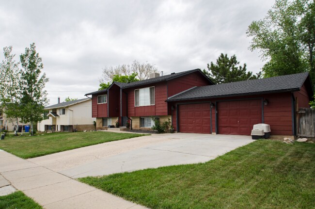 Building Photo - 624 E 1700 N