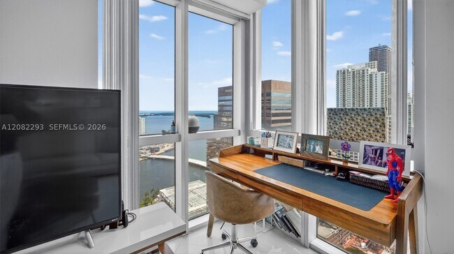 Building Photo - 500 Brickell Ave
