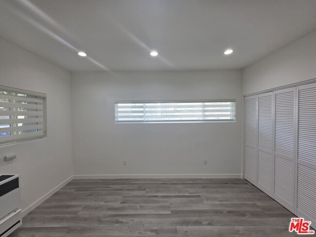 Foto del edificio - 25226 Loytan St