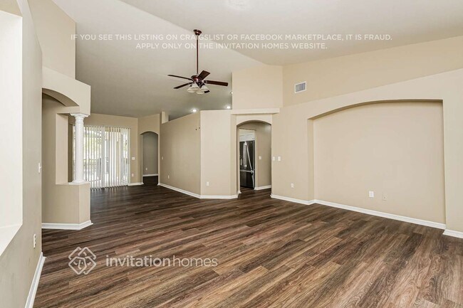 Building Photo - 4623 Daventry Pl