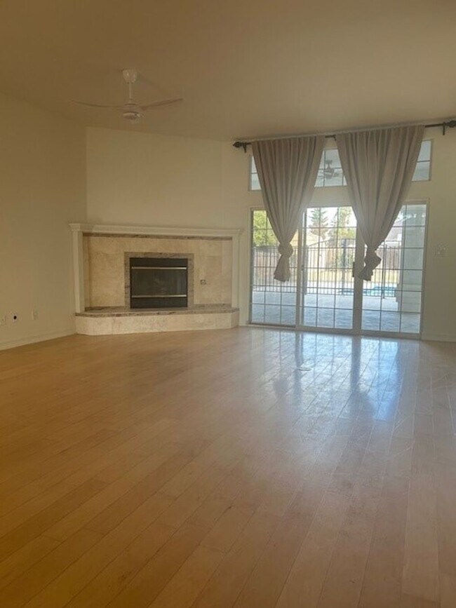 Foto del edificio - 2112 Classen St