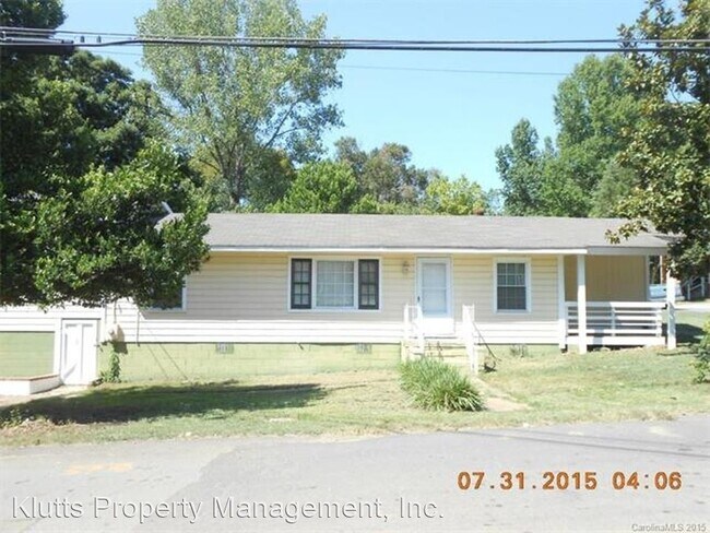 Building Photo - 3 br, 2 bath House - 1401 Rosetta Street