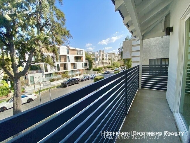 Foto del edificio - 141 N Swall Dr