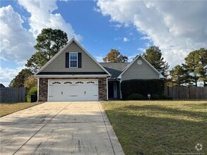 Building Photo - 105 Basket Oak Dr