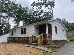 Building Photo - 522 Pennwood Dr