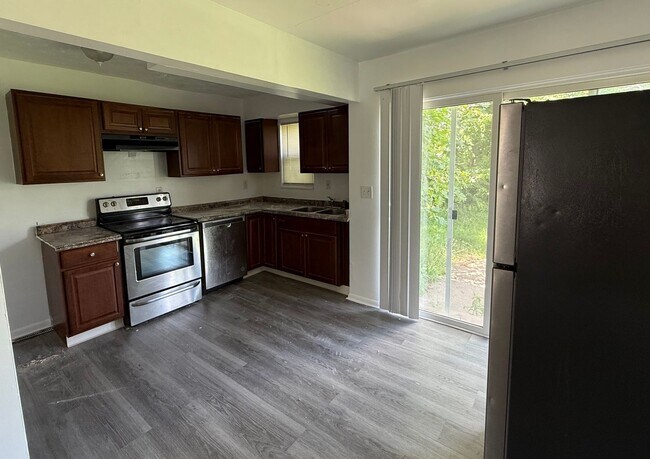 Foto del edificio - Updated 2-Bedroom Apartment in Gahanna School District