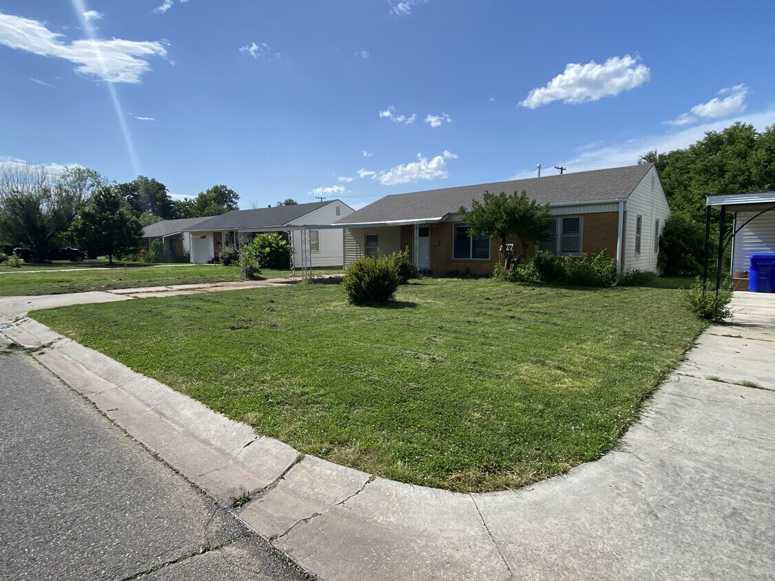 Foto principal - 111 W Haddock St