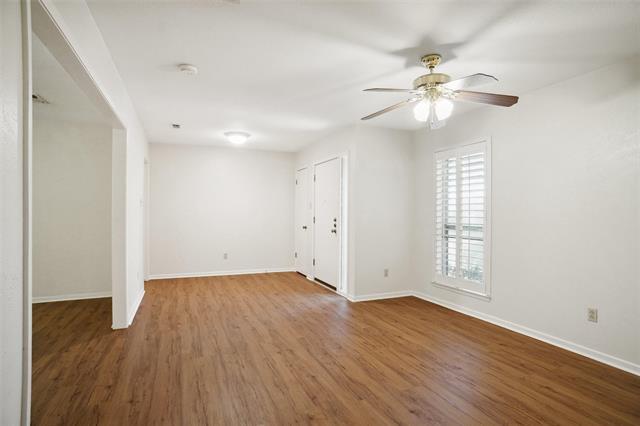 Foto del edificio - 4903 Ledgestone Dr