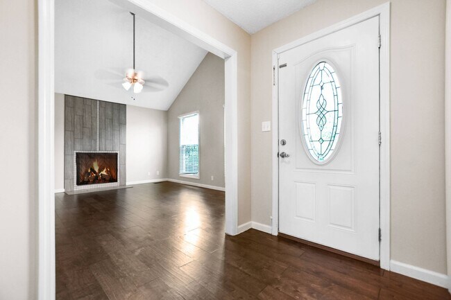 Foto del edificio - Pet Friendly Three Bedroom!