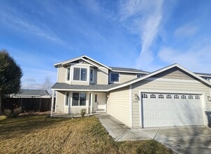 Building Photo - 2100 Perch Ave