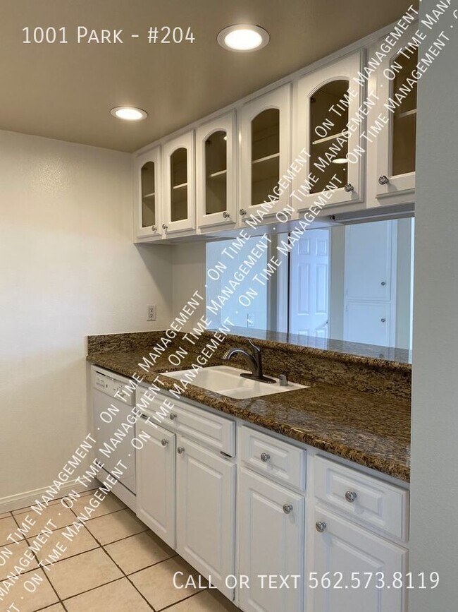 Building Photo - 2 Bedroom 2 Bath Condo near Recereation Pa...