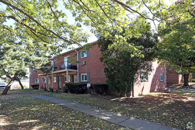 Foto del edificio - Arbor Village Apartments