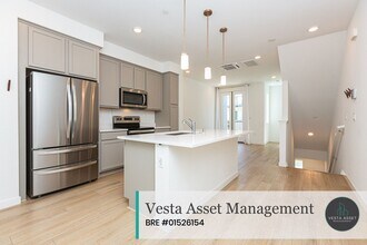 Building Photo - 2831 Tradewind Ct