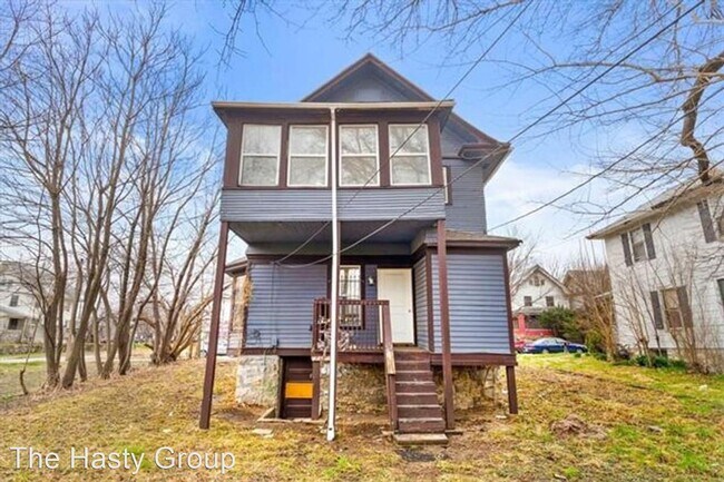 Building Photo - 4 br, 2 bath House - 3239 Wabash Ave