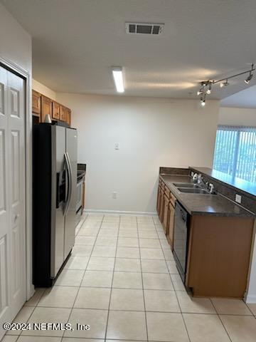 Foto del edificio - 6880 Skaff Ave